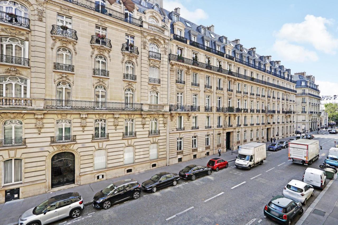 Pick A Flat'S Apartment In Triangle D'Or - Pierre 1Er De Serbie Париж Екстериор снимка
