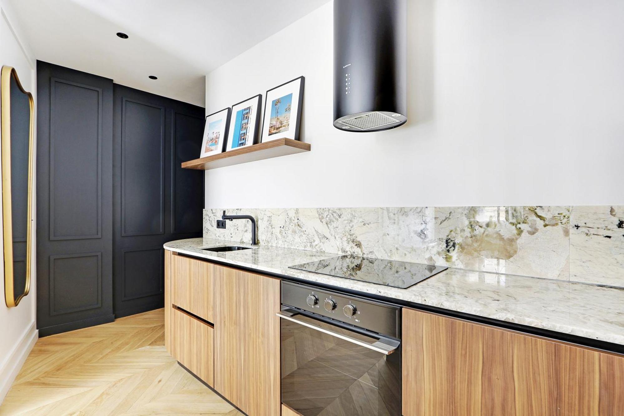 Pick A Flat'S Apartment In Triangle D'Or - Pierre 1Er De Serbie Париж Екстериор снимка